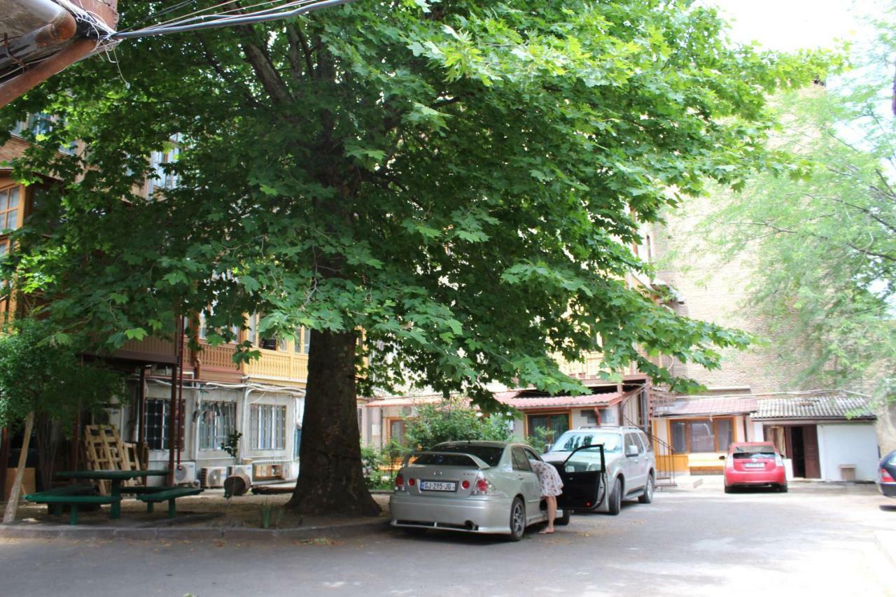 Lui Lui Daire Tiflis Dış mekan fotoğraf